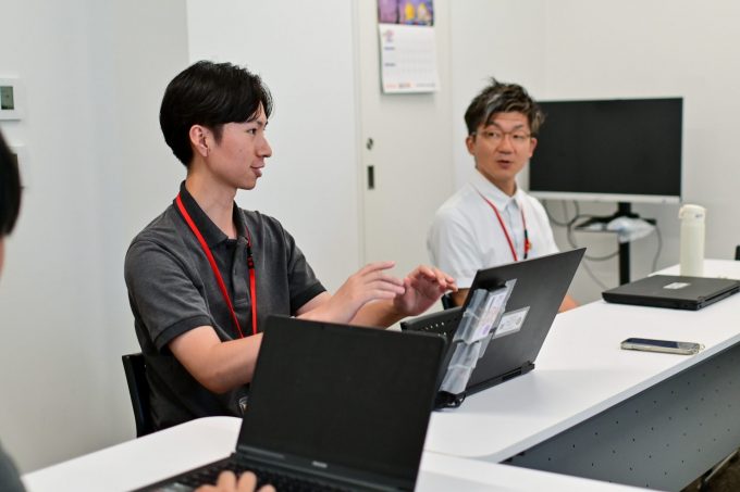 打合せの様子。クリックで拡大表示。