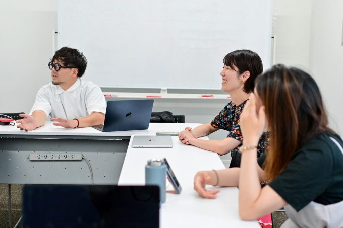 打合せの様子。クリックで拡大表示。